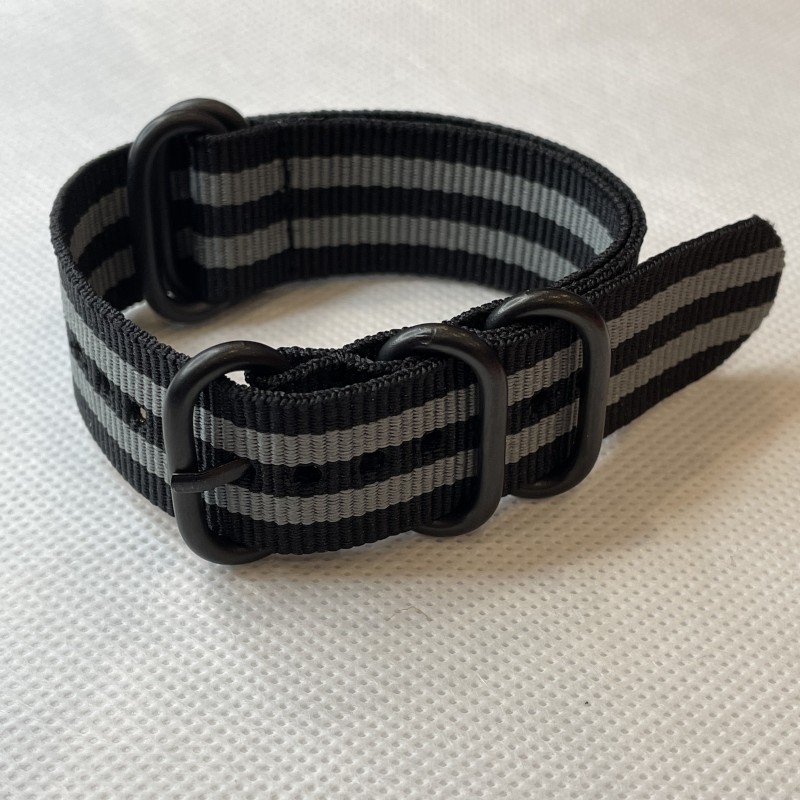 Bracelet NATO ''James BOND'' noir / Gris - Largeur : 22mm